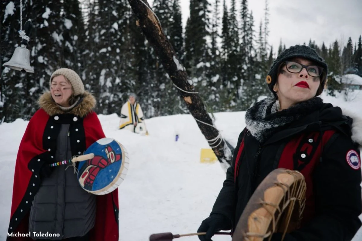 Protest participants at Unist'ot'en Camp honour missing and murdered Indigenous women and girls as police move towards the camp