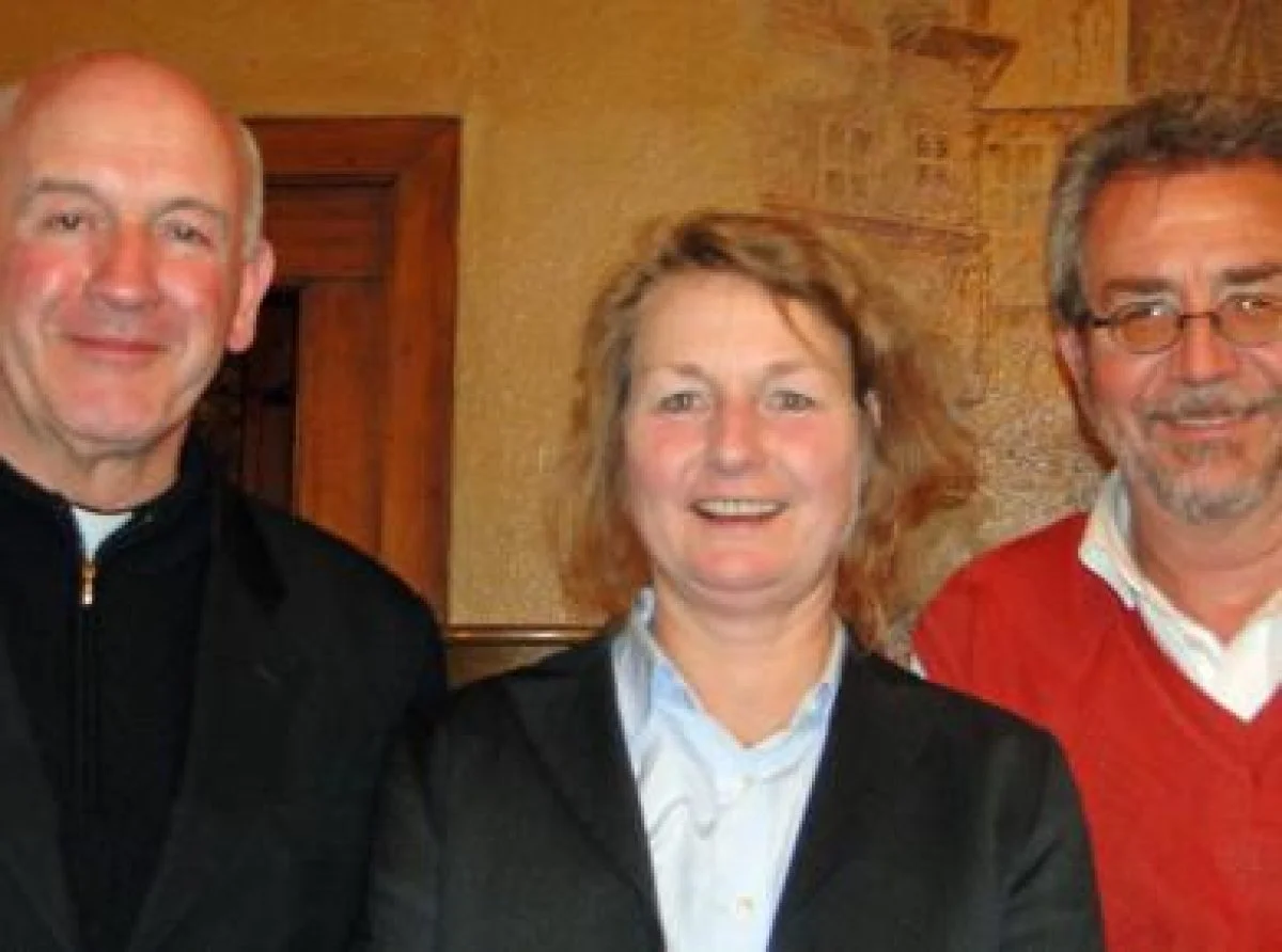 Coprésidents de la commission (à partir de la gauche) : Luis Augusto Castro Quiroga, Friederike Nüssel, Alfred Neufeld. Photo par Eleanor Miller