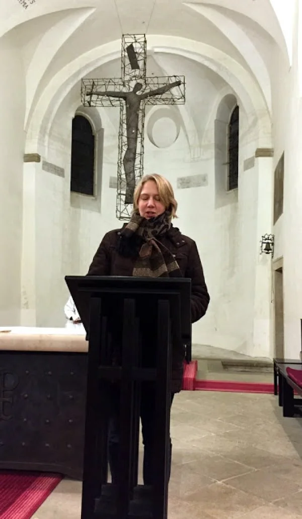 At the closing Mass in the Old Catholic Cathedral (in sub-zero temperature), Ms Jennifer Knudsen, a member of the Council from the Chaplaincy of St Boniface Bonn with All Saints Cologne read a lesson