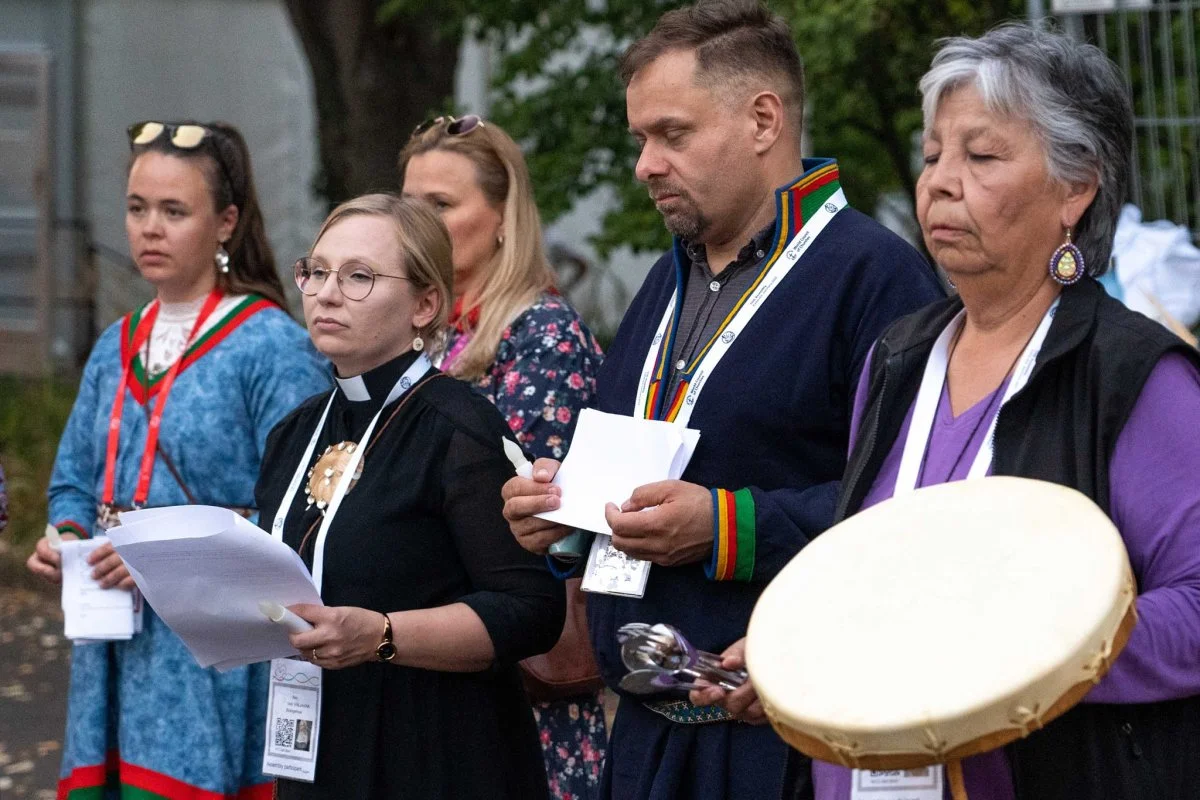 Participants in the WCC's Indigenous Peoples' Pre-Assembly gathered for an informal time of prayer on the first evening of their gathering