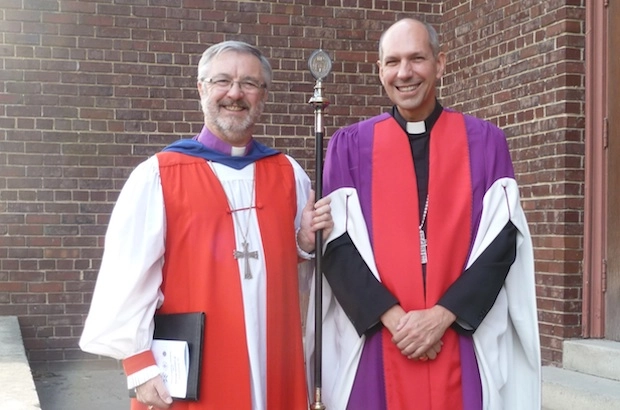 Bishop David Irving of the Anglican Diocese of Saskatoon and Bishop Donald Bolen of the Roman Catholic Diocese of Saskatoon before the convocation of the College of Emmanuel & St. Chad and the Saskatoon Theological Union