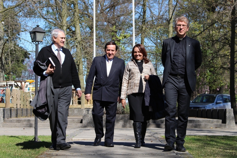 Christian unity marks visit of WCC delegation to Pentecostal Church in Chile. From left to right: Dr Oscar Corvalan, ecumenical officer at the Pentecostal Church of Chile, Bishop Luis Ulises Muñoz Moraga, head of the church, Rev. Gloria Ulloa and Rev. Dr Olav Fykse Tveit