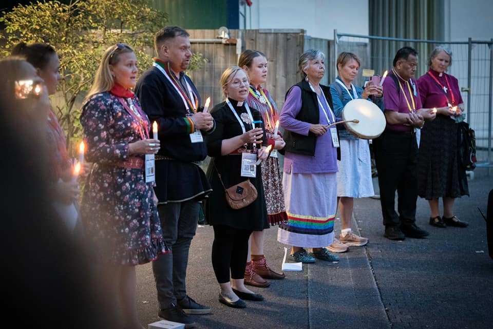 Participants in the WCC's Indigenous Peoples' Pre-Assembly gathered for an informal time of prayer on the first evening of their gathering