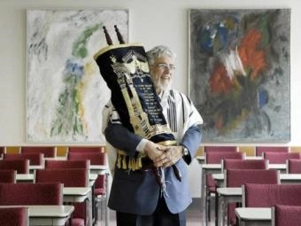 Rabbi Roy Tanenbaum of the Canadian Yeshiva & Rabbinical School