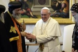 Pope Francis welcomes Egypt's Coptic Orthodox Pope Tawadros II
