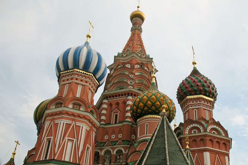 Saint Basil's Cathedral in Moscow, Russia, 2007. Photo: Bart Slingerland, Wikimedia Commons